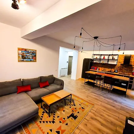 Urban Retreat: Industrial Chic 1br Ap - Heart Of * Bucharest