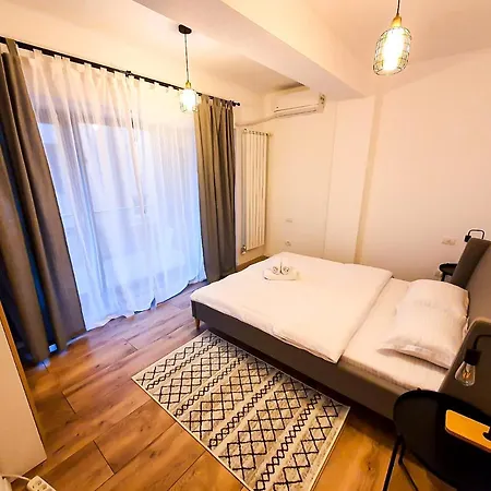 Urban Retreat: Industrial Chic 1br Ap - Heart Of Apartment